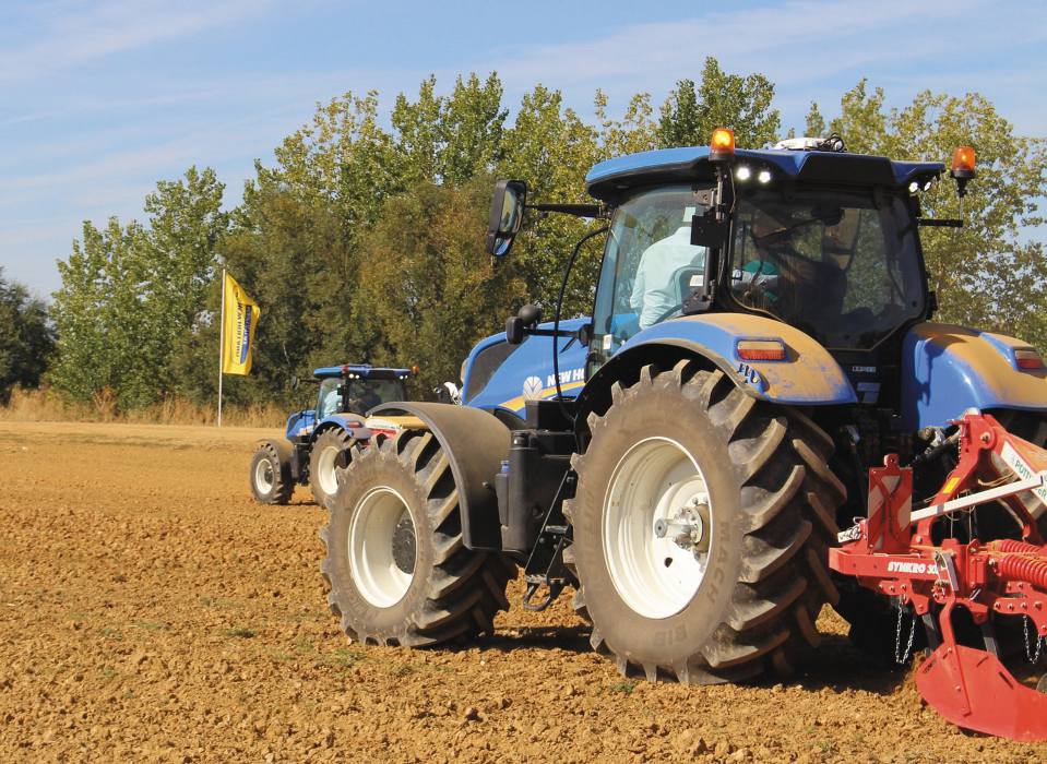 New Holland Gama T7