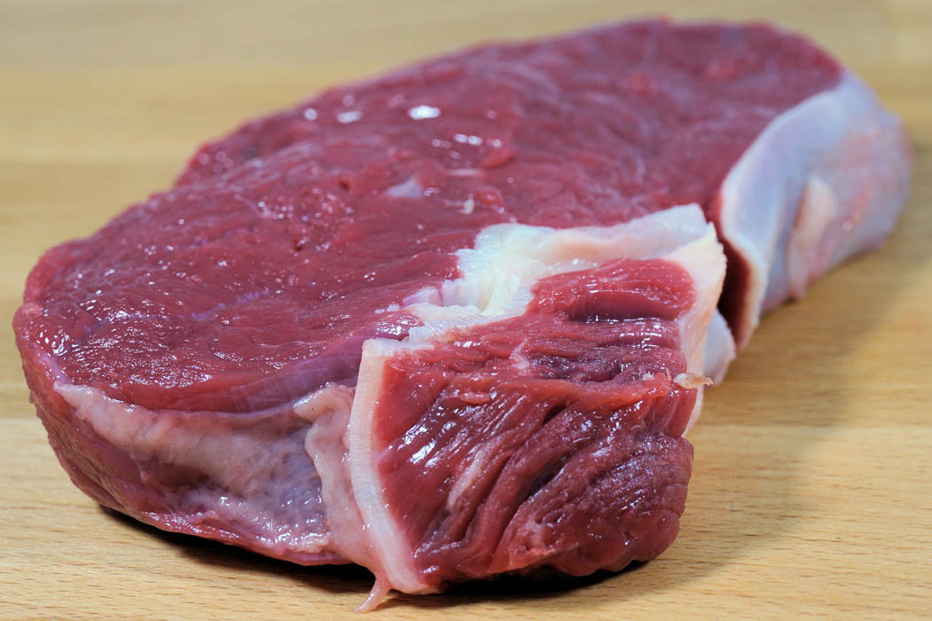 COAG tacha de irresponsabilidad el abrir las puertas a la carne hormonada canadiense