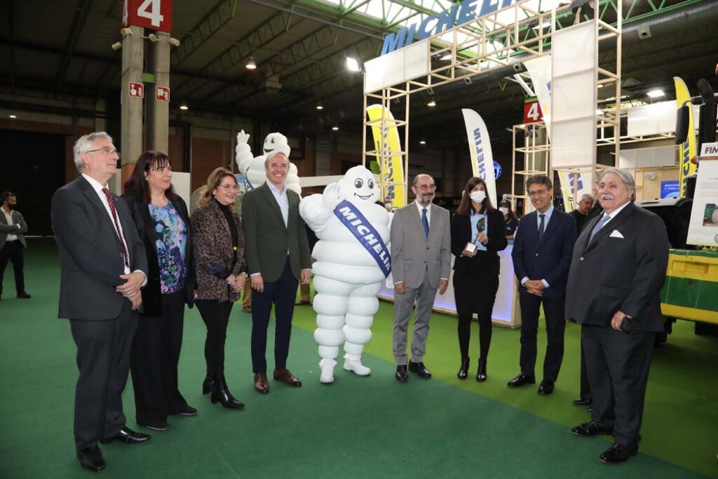 visita al estand de michelin en fima 2022