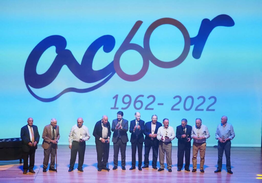 Un momento del homenaje que se realizó  a los socios fundadores en la gala de ACOR