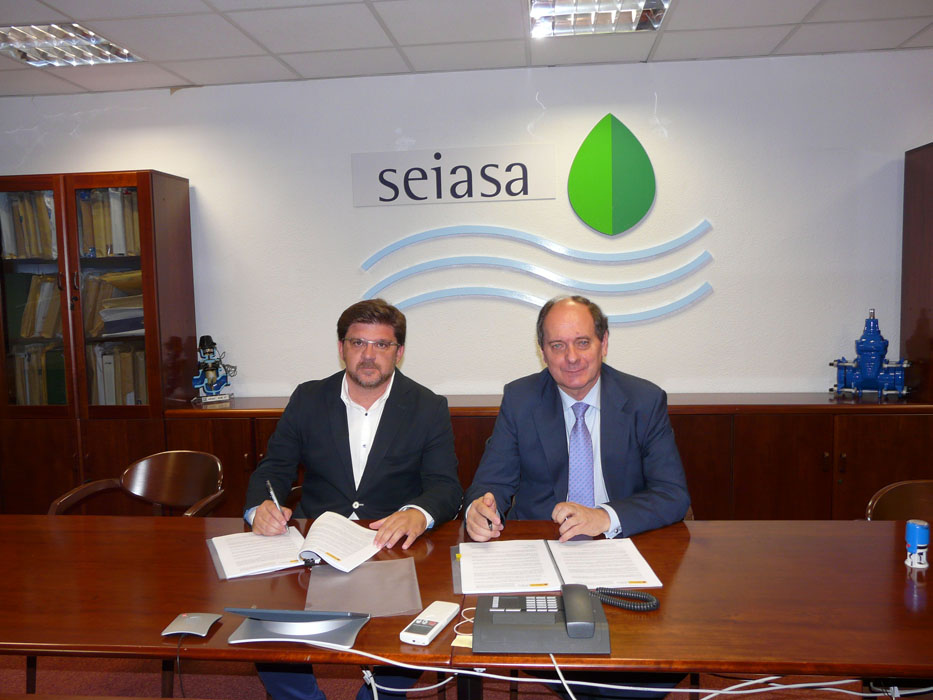 Firma SEIASA modernización del regadío del Canal del Páramo