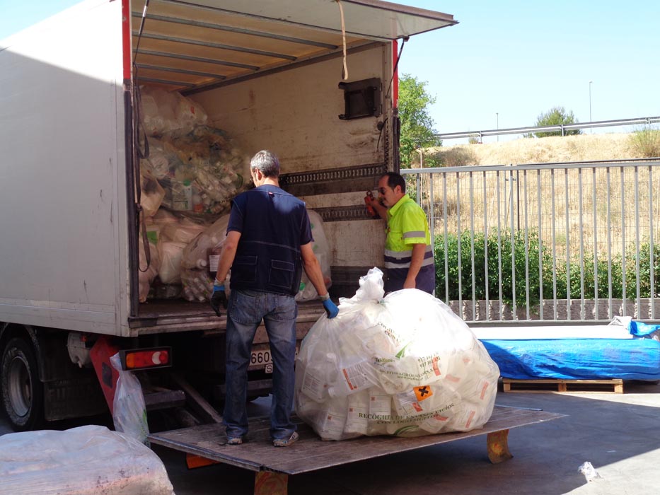 SIGFITO premia a los 42 puntos de recogida de envases agrarios más concienciados