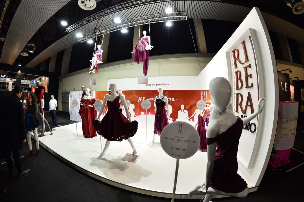 Ribera del Duero acompaña a jóvenes creadores en la Mercedes-Benz Fashion Week