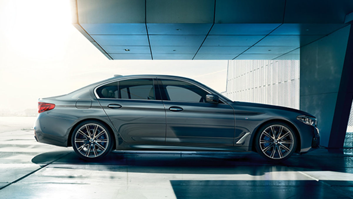 BMW Serie 5, aparcamiento automático en el coche del futuro