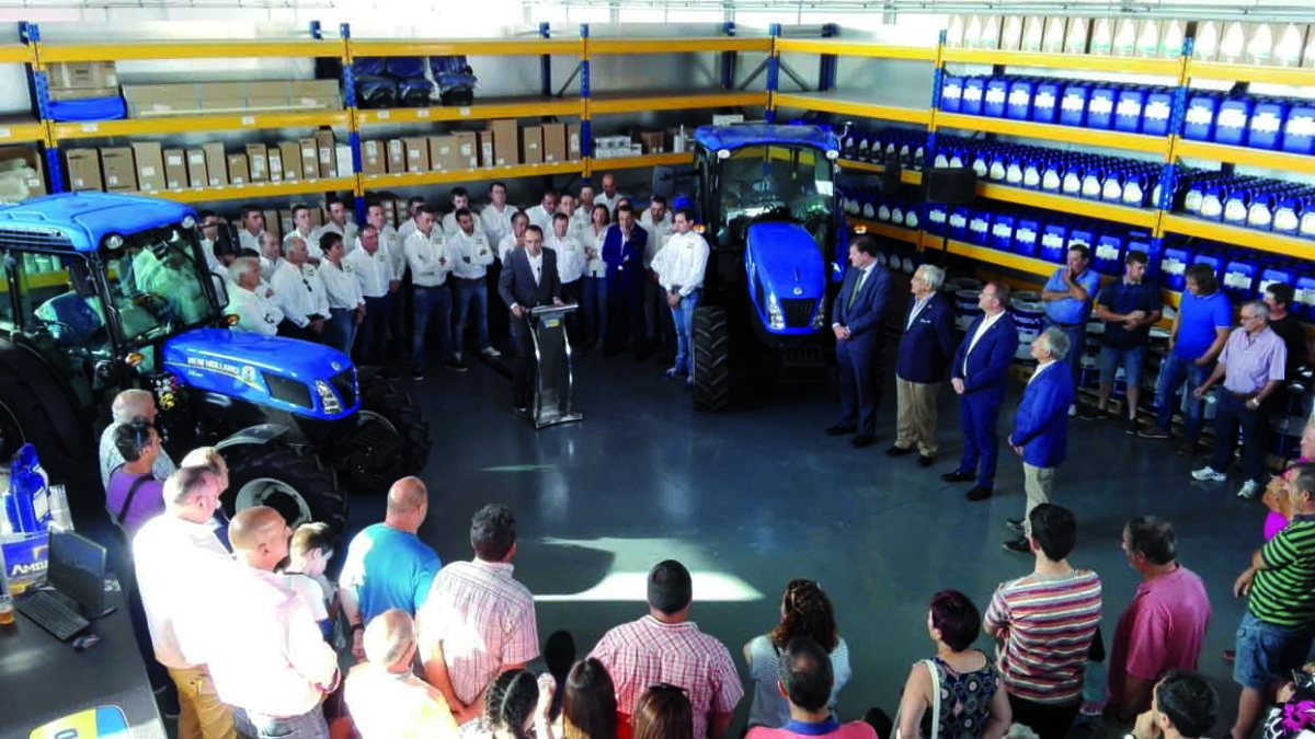 Inauguración de nuevas instalaciones de New Holland en Logroño
