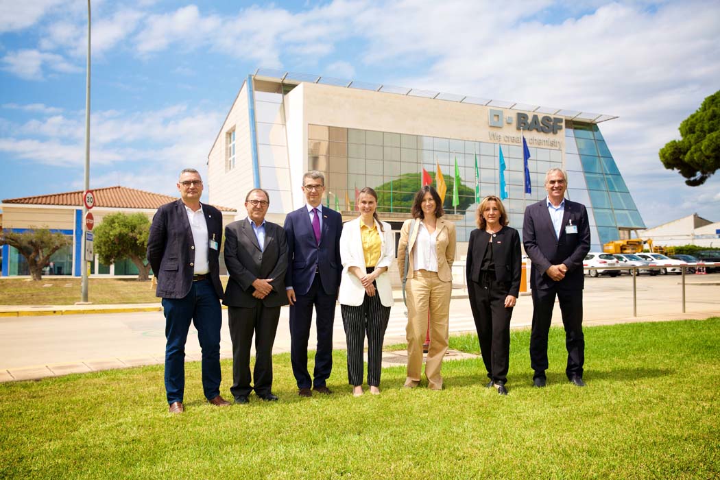 La Consejera de Agricultura de Catalunya visita las instalaciones de BASF