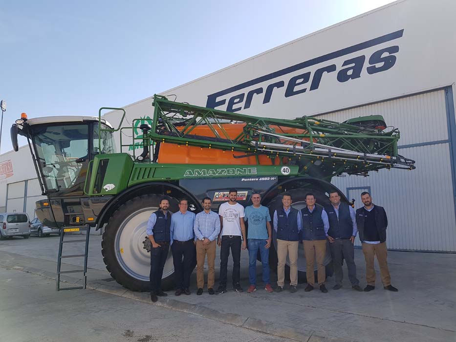 Ferreras celebra la primera venta del pulverizador Pantera en España