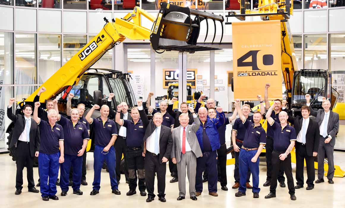 Las manipuladoras telescópicas de JCB celebran 40 años de producción