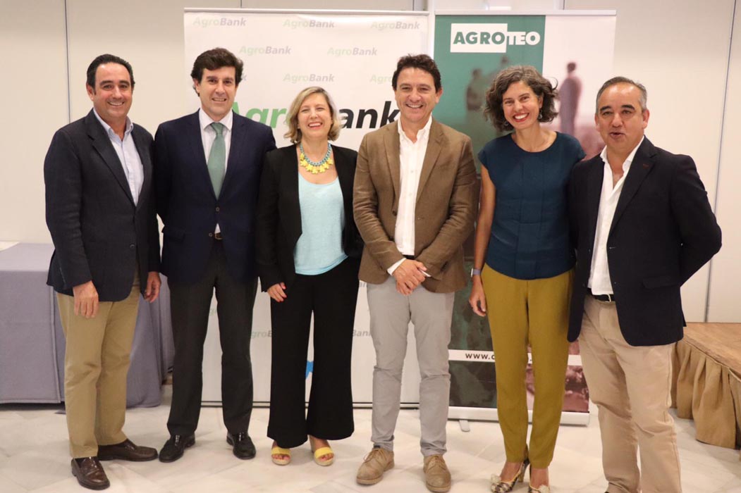 Agroteo y Agrobank celebran una jornada sobre el cultivo de la remolacha azucarera de secano