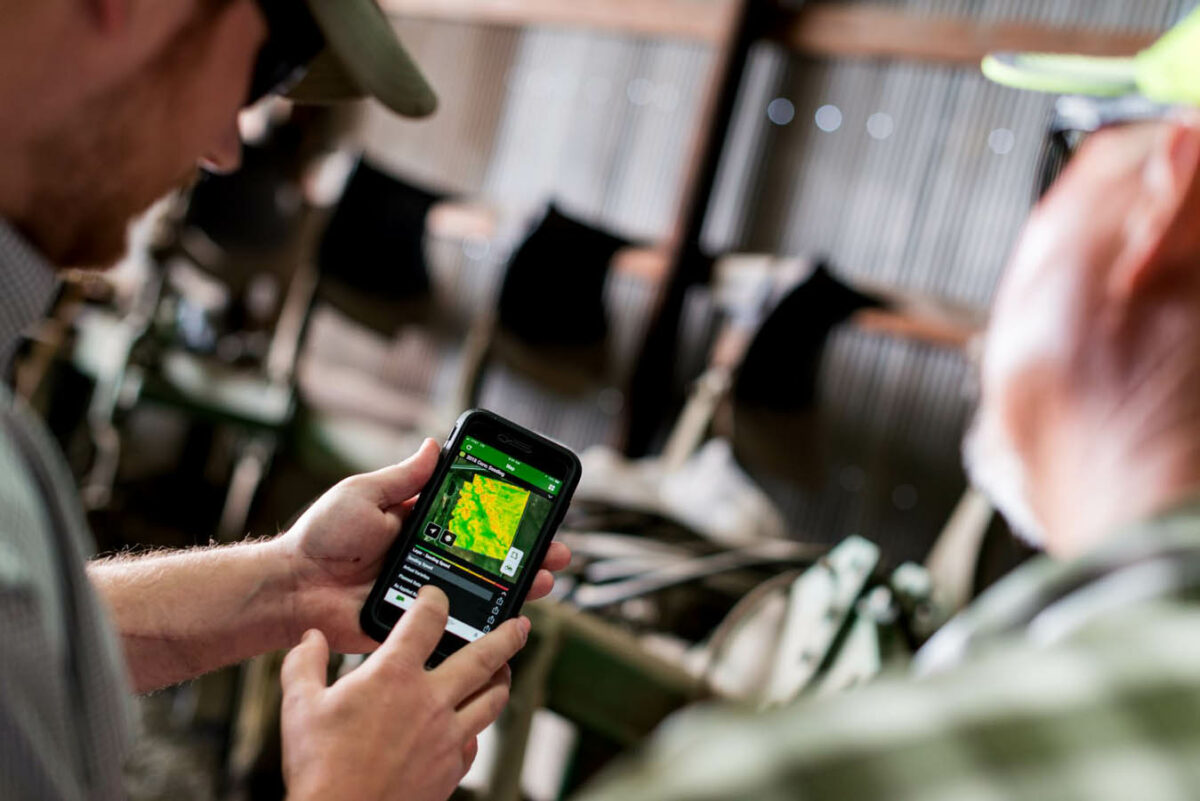 John Deere lanza un programa gratuito de webinars para iniciarse en Agricultura Digital