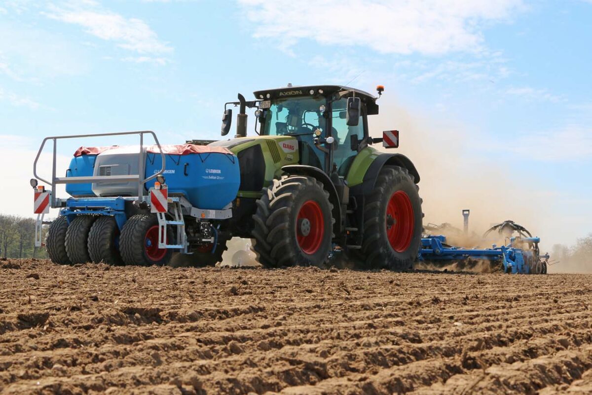 Combinación de siembra con depósito delantero de la mano de Lemken