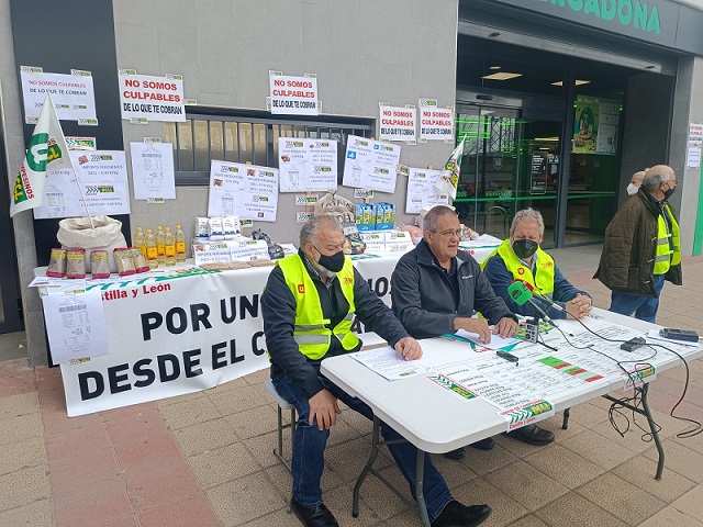 UCCL Valladolid muestra a la sociedad los desequilibrios en la cadena de valor