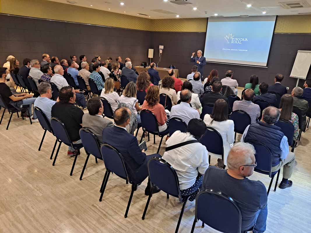 Campo Vidal “Debemos crear pequeños Oasis en las cabeceras de comarca que atraigan habitantes y servicios