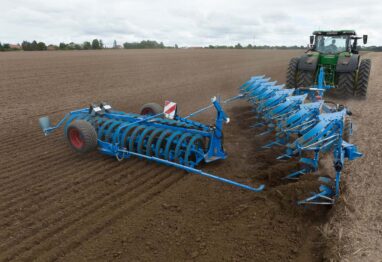 Nuevo sistema semisuspendido de transporte para compactadores de grandes dimensiones de LEMKEN