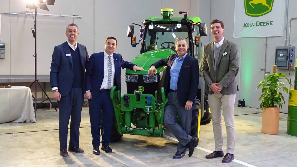 El Grupo Quiles inaugura su nuevo concesionario John Deere en Quintanar de la Orden