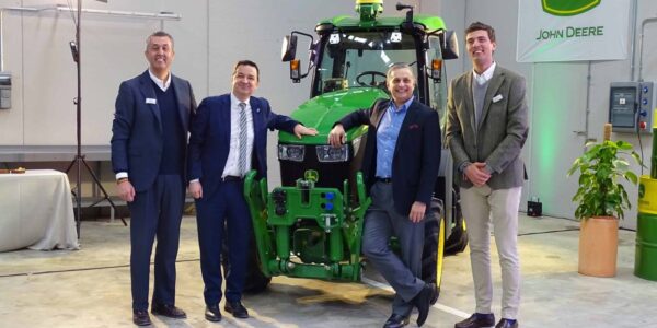 El Grupo Quiles inaugura su nuevo concesionario John Deere en Quintanar de la Orden