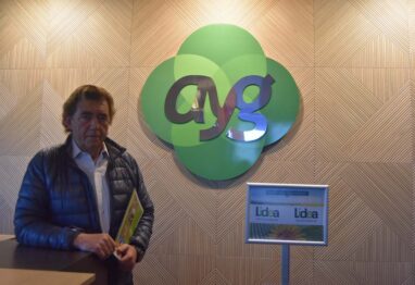 Jose Luis Sainz lidea