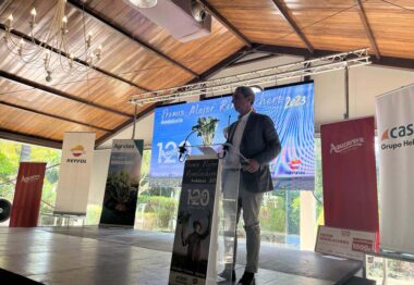 Azucarera cumple 120 años de historia y lo celebra premiando a los mejores remolacheros de Andalucía
