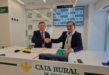 El Colegio Oficial de Veterinarios de Valladolid y Caja Rural de Zamora firman un convenio de colaboración