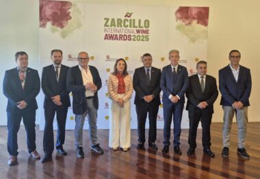 Comienzan en Ávila las catas de los 1.300 vinos de diez países que compiten en los premios Zarcillo International Wine Awards: