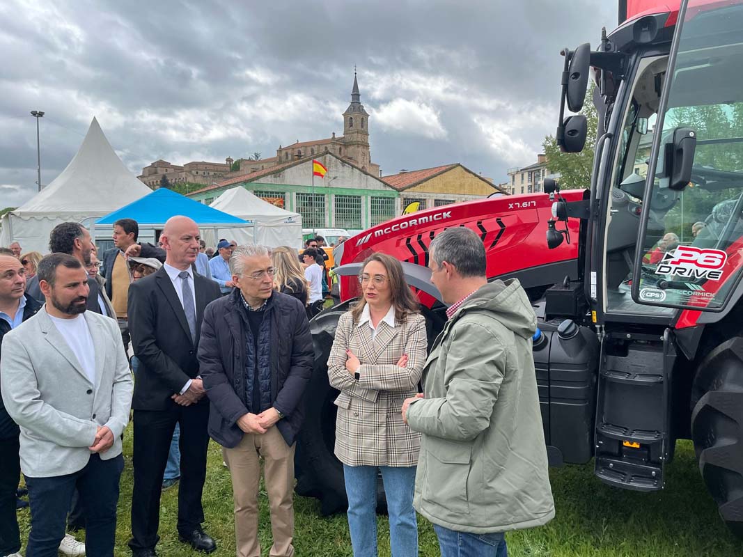 La Junta muestra su apoyo a la Feria de Maquinaria Agrícola de Lerma en su 63 edición 