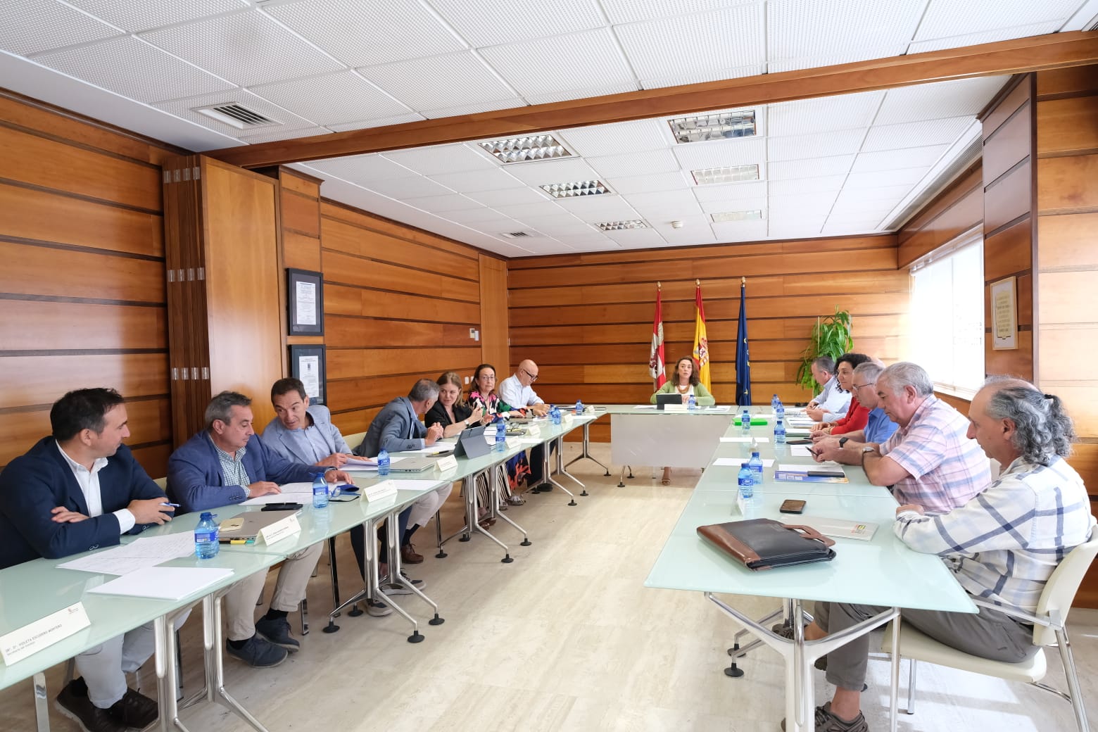 La Junta y las organizaciones agrarias defenderán un presupuesto sólido y justo para la PAC que priorice al agricultor profesional