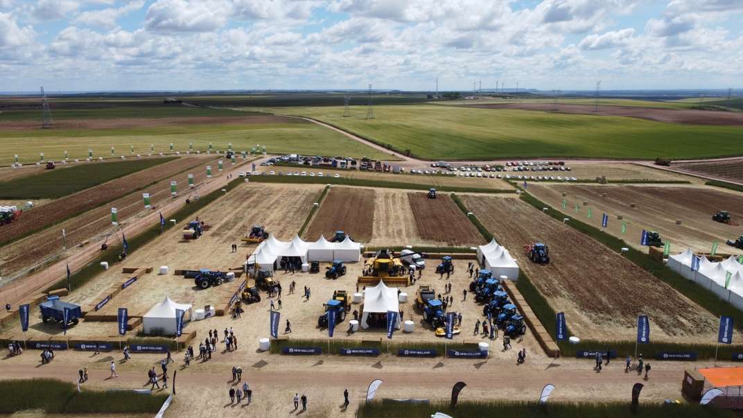 New Holland Demoagro 2025