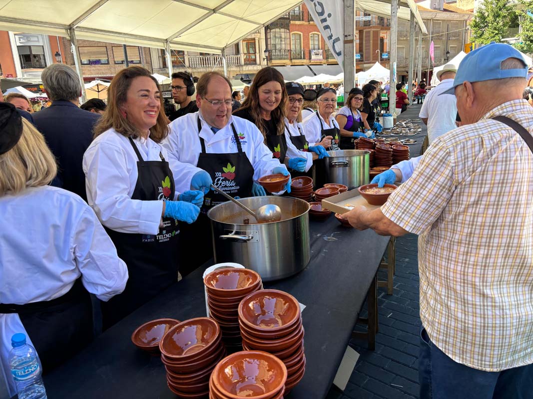 La Junta reivindica el liderazgo de la Comunidad en la producción de legumbres de calidad a nivel nacional en la XXII Feria Agroalimentaria de La Bañeza
