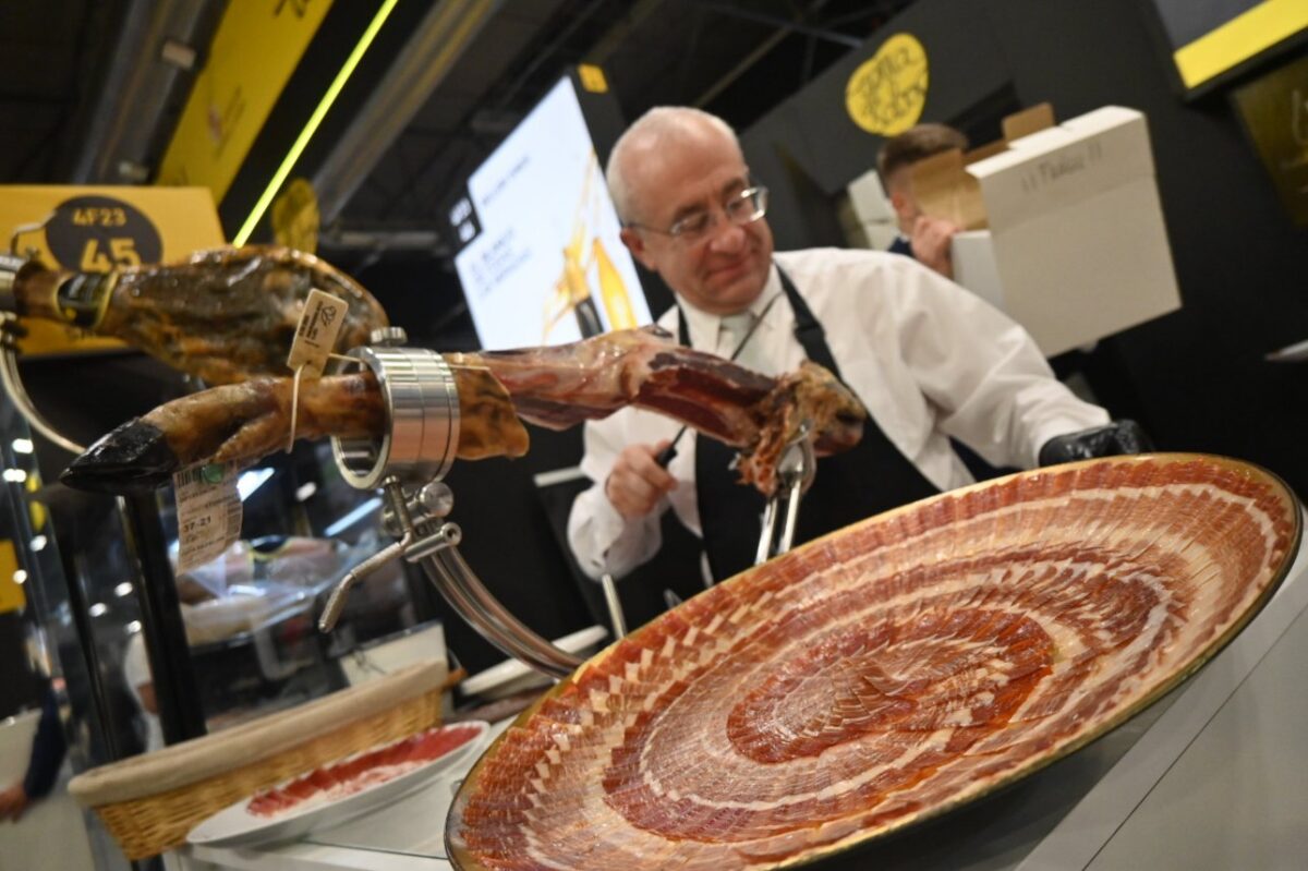 Tierra de Sabor alcanza cifras récord de participación y superficie en el Salón Gourmets con la asistencia gratuita de 174 entidades y empresas